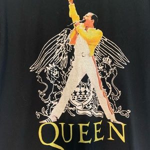 QUEEN Vintage T-shirt Size M